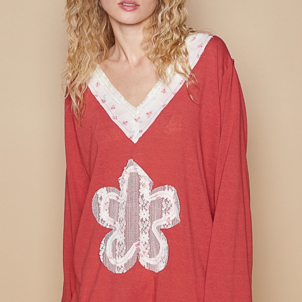 Pol Clothing Red Lace Flower Patch Relaxed Fit Long Sleeve V Neck Top Size lg - Picture 5 of 8